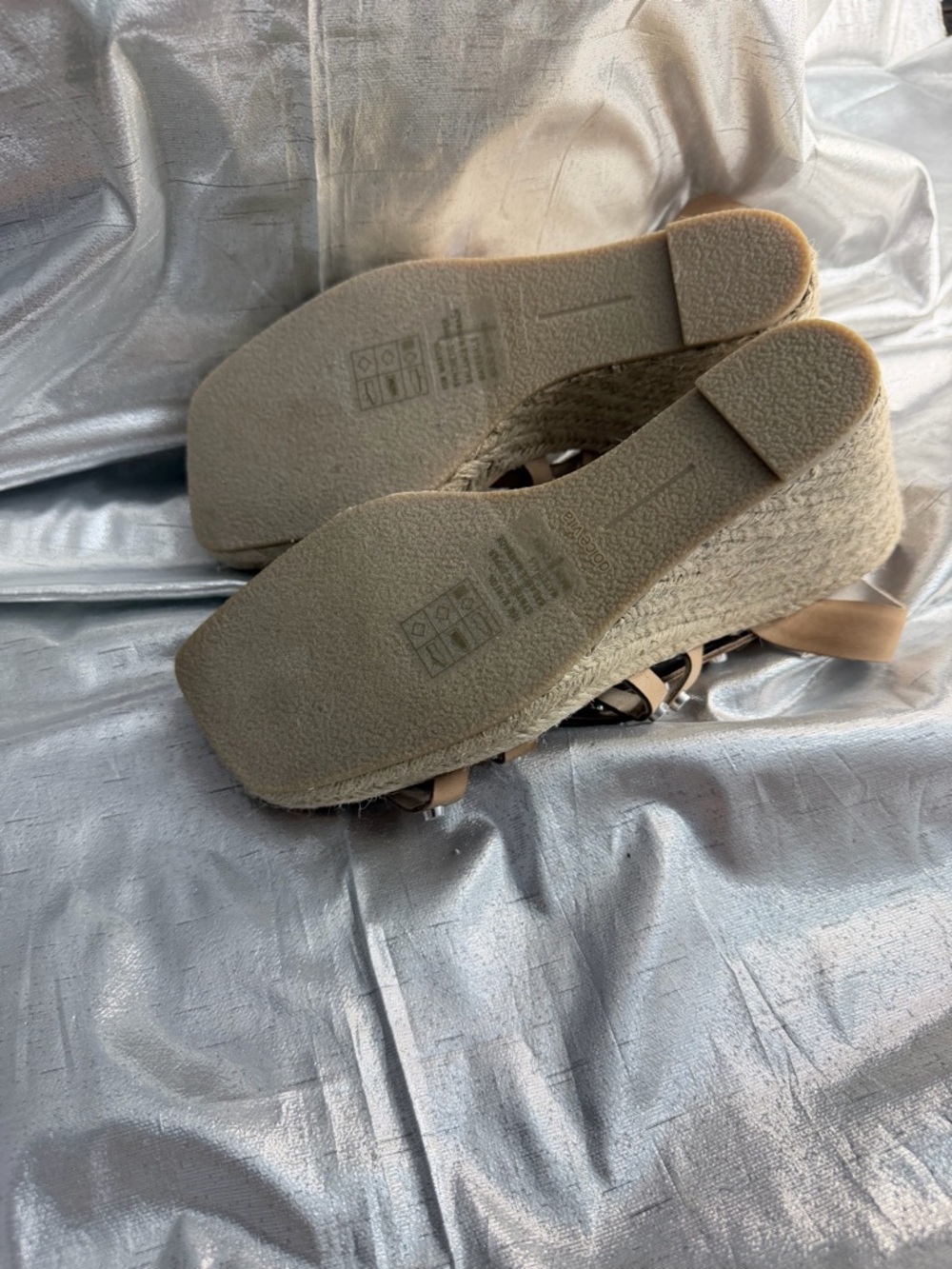 Dolce Vita Tan Studded Espadrille Wedge Sandals - Picture 4 of 9